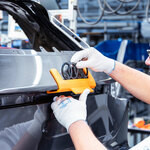 Electromobility: assembly on a new...