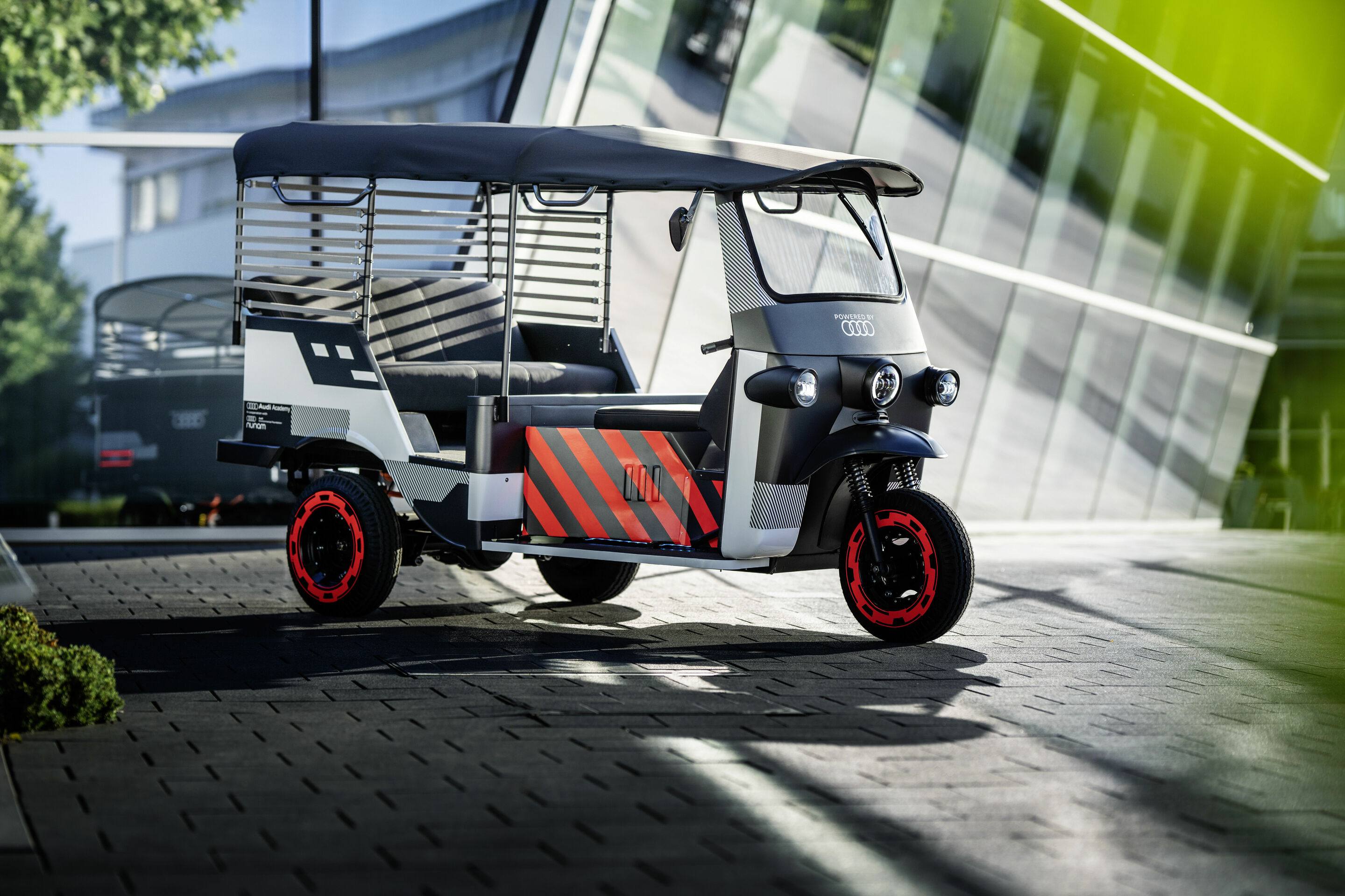 Second-life use: Audi e-tron battery modules power electrify rickshaws in India
