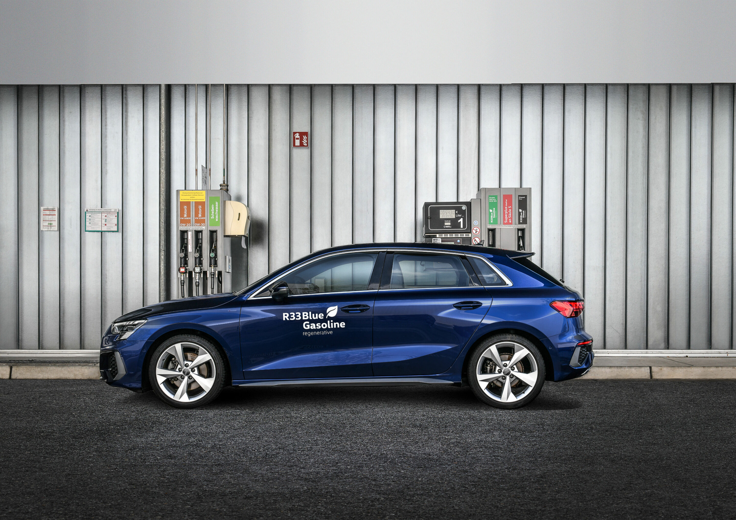 Carbon-neutral production sites: vehicles fueled with sustainable fuels at the factory