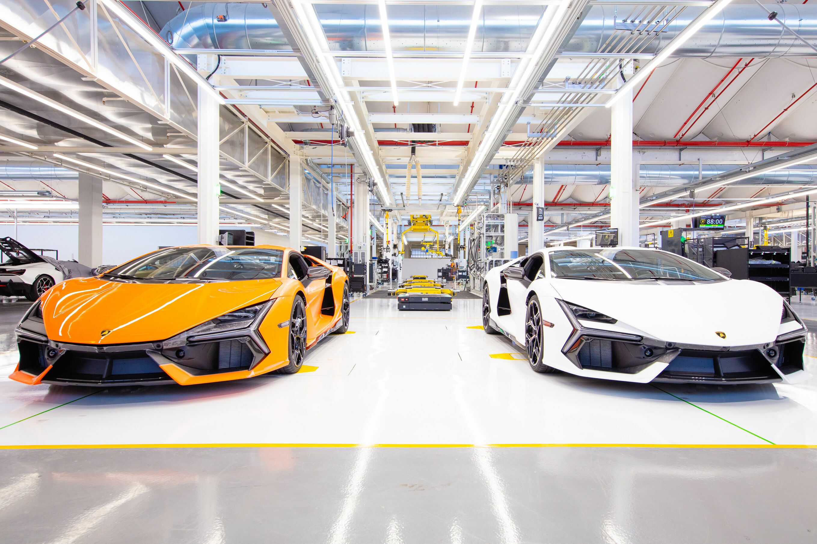 Automobili Lamborghini closes 2023 by setting unprecedented records