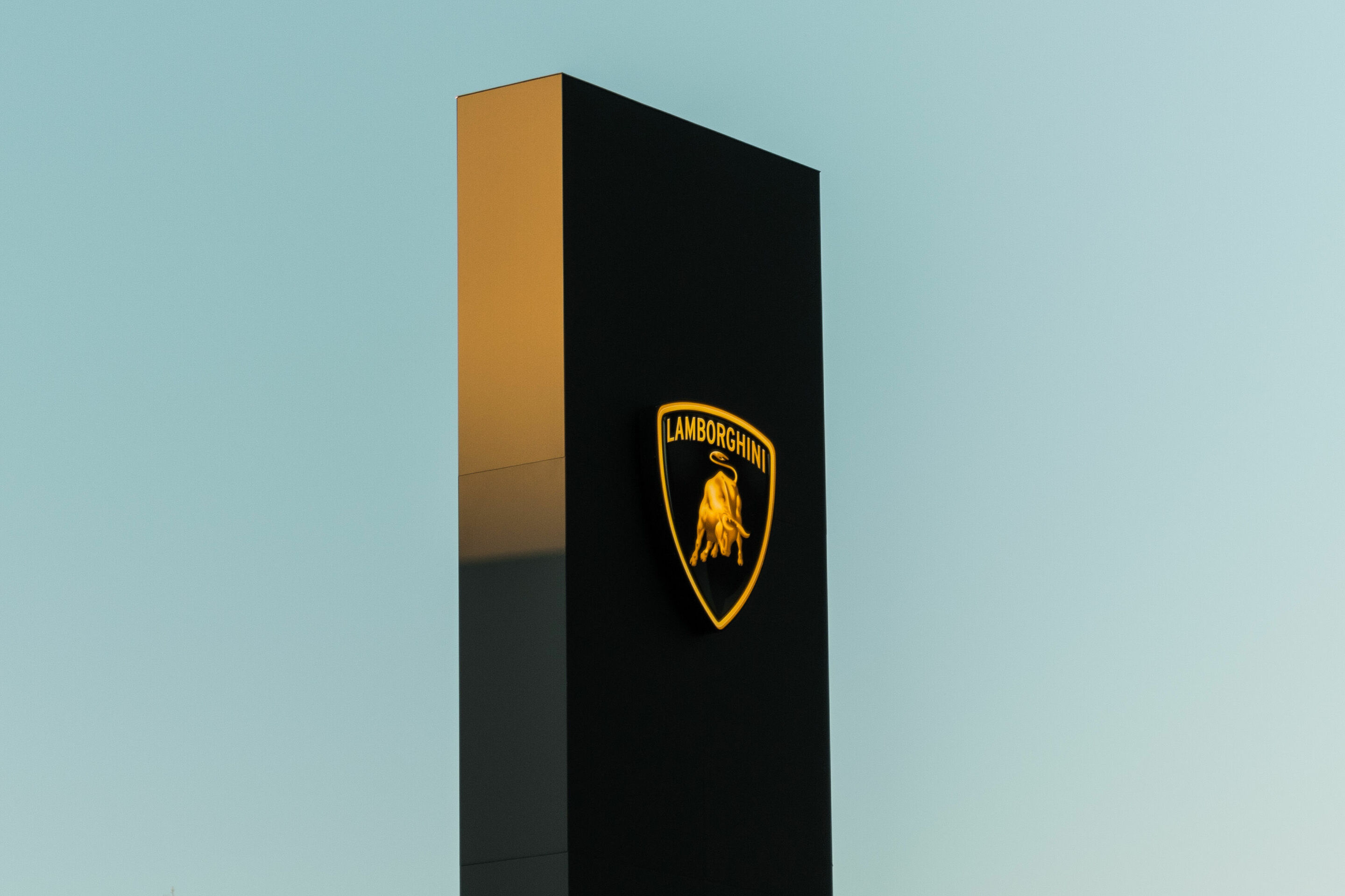 Automobili Lamborghini closes 2023 by setting unprecedented records