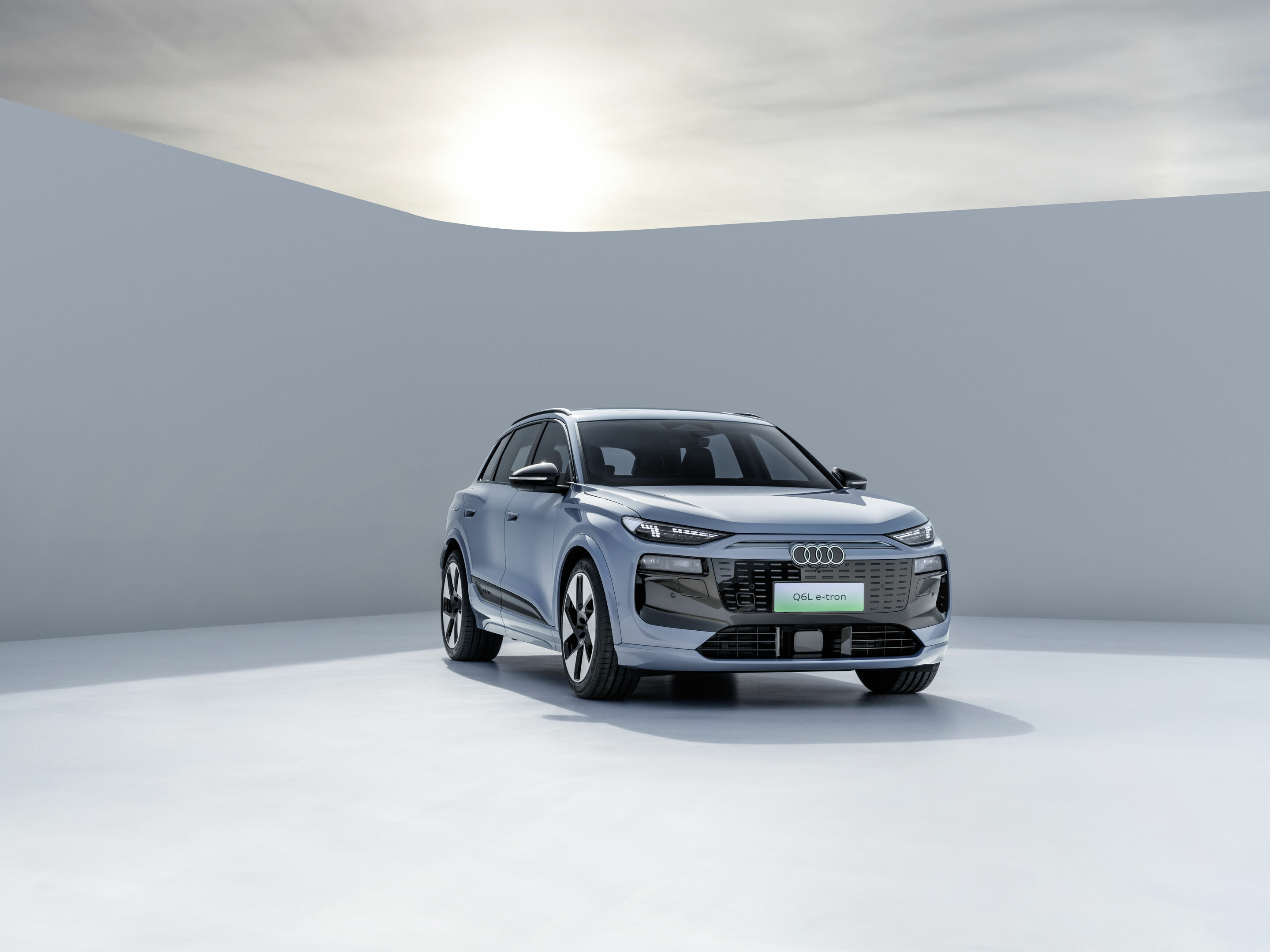 Audi Q6L e-tron