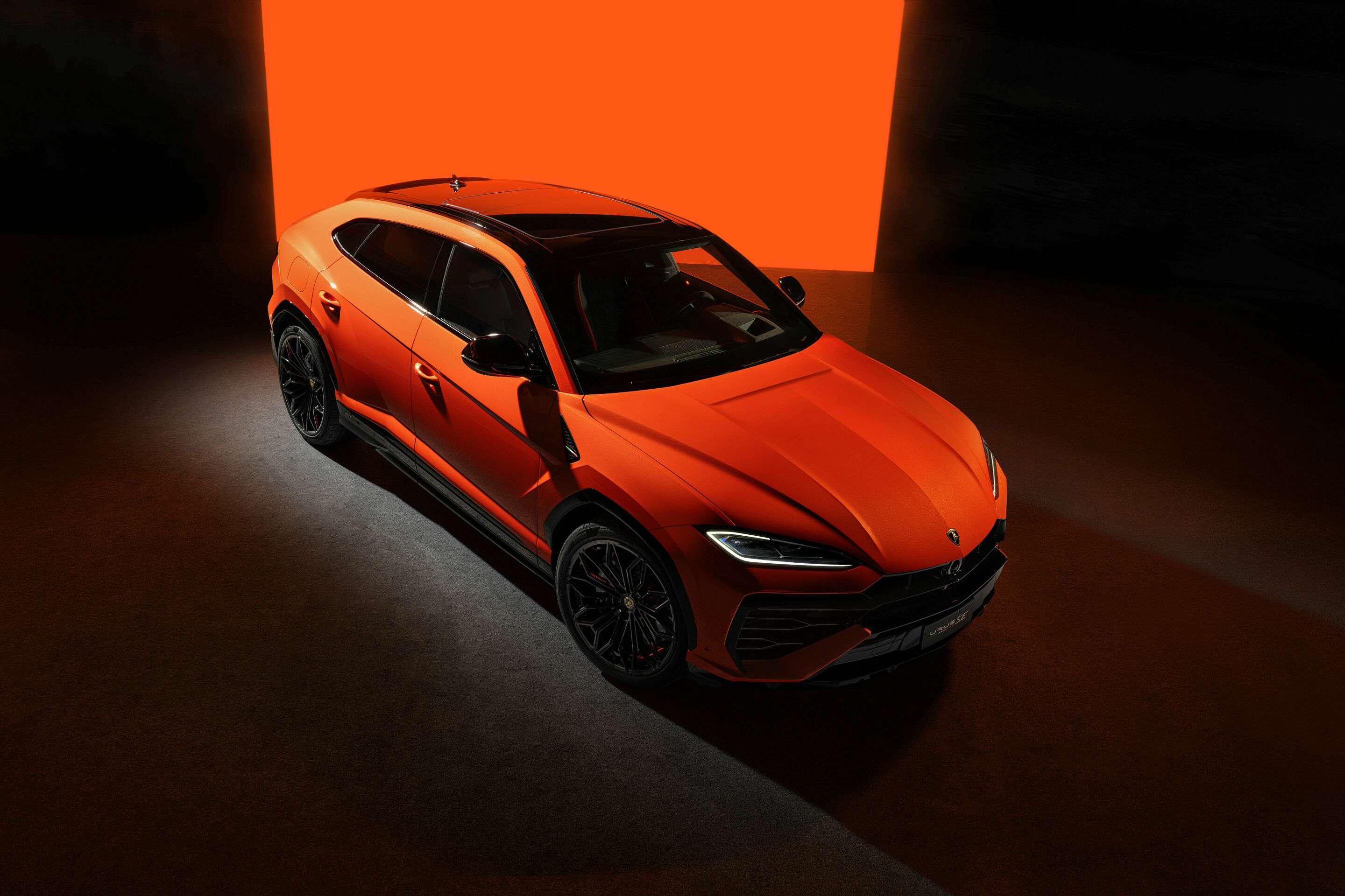 Lamborghini Urus SE Makes World Premiere at Auto China Beijing 2024